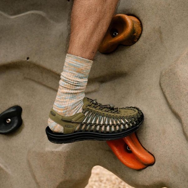 Men's UNEEK Sneaker | Dark Olive/Black