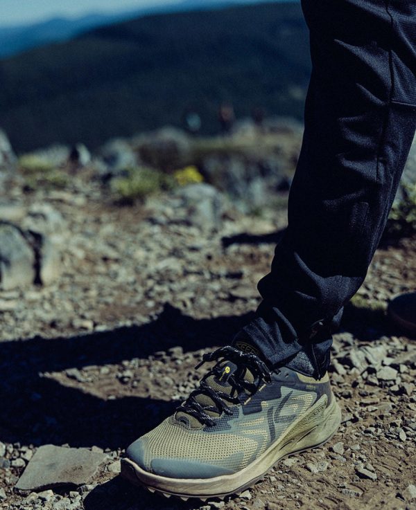 Men's Zionic NXT Waterproof Hiking Shoe | Triple Black