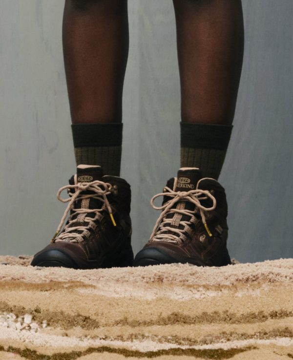 Women's Targhee IV Waterproof Hiking Boot x Hikerkind | Dark Earth/Dark Earth
