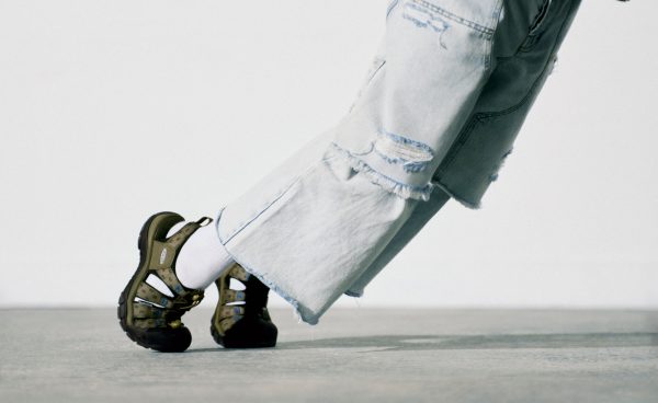 Men's Newport Retro Sandal x Études Studio | Etudes Olive