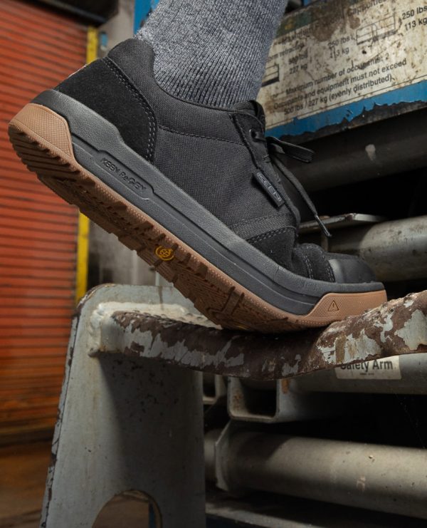 Men's Kenton Work Shoe (Carbon Toe) | Black/Gum