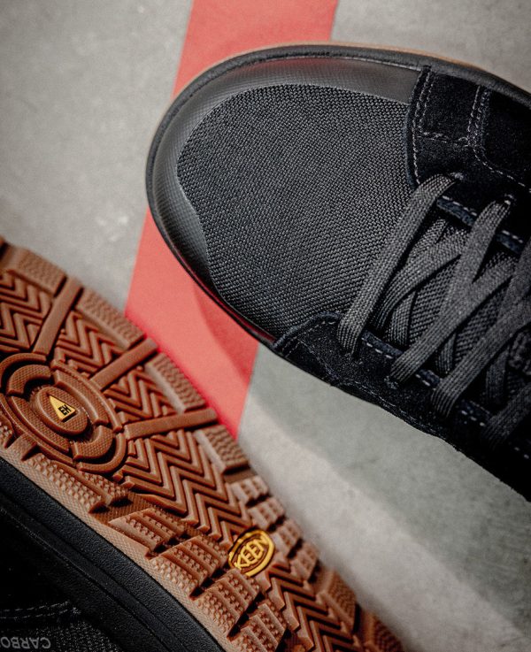 Women's Kenton Work Shoe (Carbon Toe) | Black/Gum