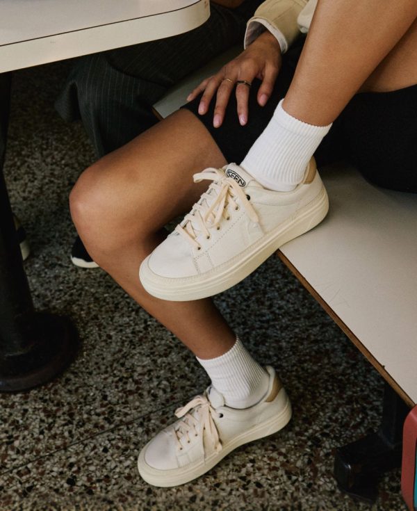Women's KM1 Leather Sneaker | Birch/Safari