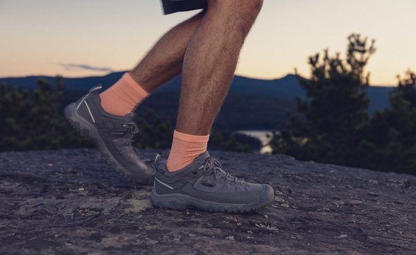 Men's Targhee EXP Waterproof Hiking Shoe | Dark Earth