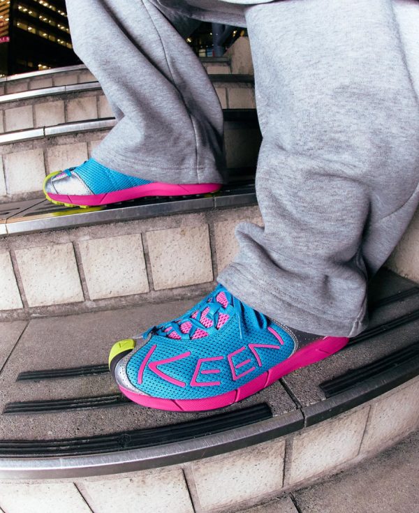 Women's A86 Sneaker | Swedish Blue/Shocking Pink