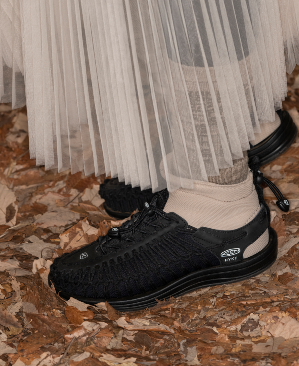 Women's UNEEK High Top x HYKE | HYKE Black