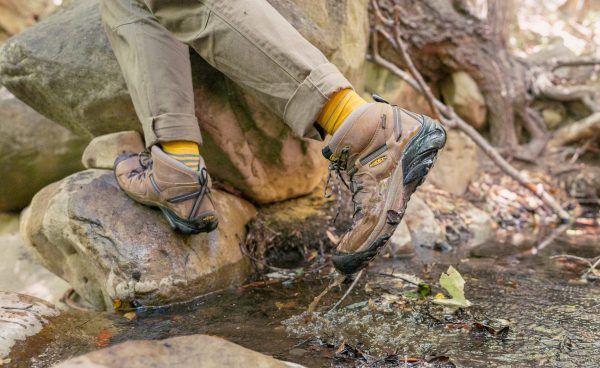 Men's Targhee II Mid Waterproof Hiking Boots | Canteen/Dark Olive