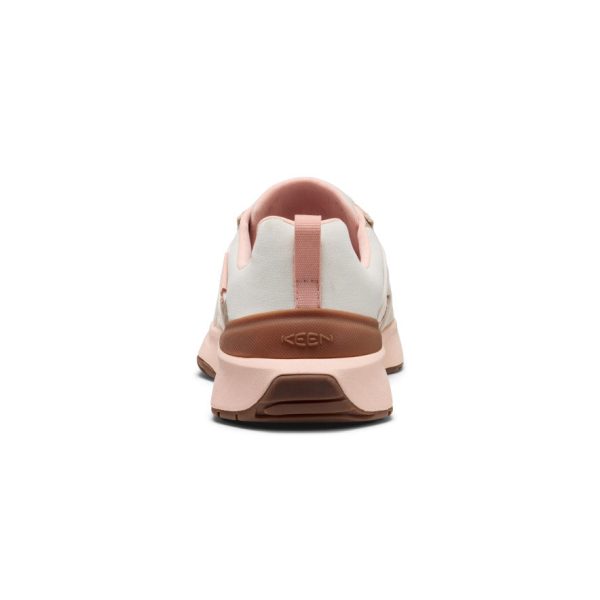 Women's UNEEK Trekker Sneaker | Plaza Taupe/Cameo Rose